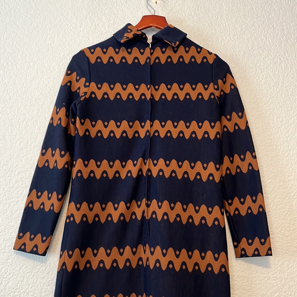 Vintage Parade Geo Mod Dress - Picture 9 of 16
